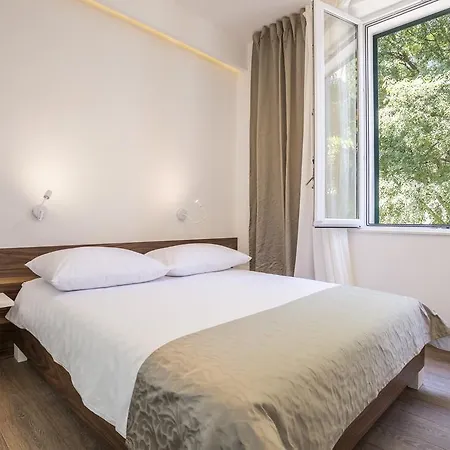 Luxury Marino Gasthuis