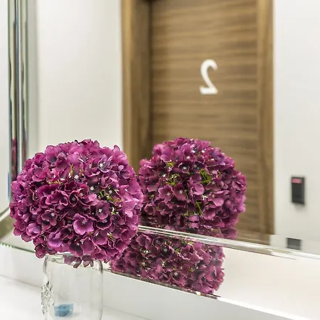 Gasthuis Luxury Marino 4*