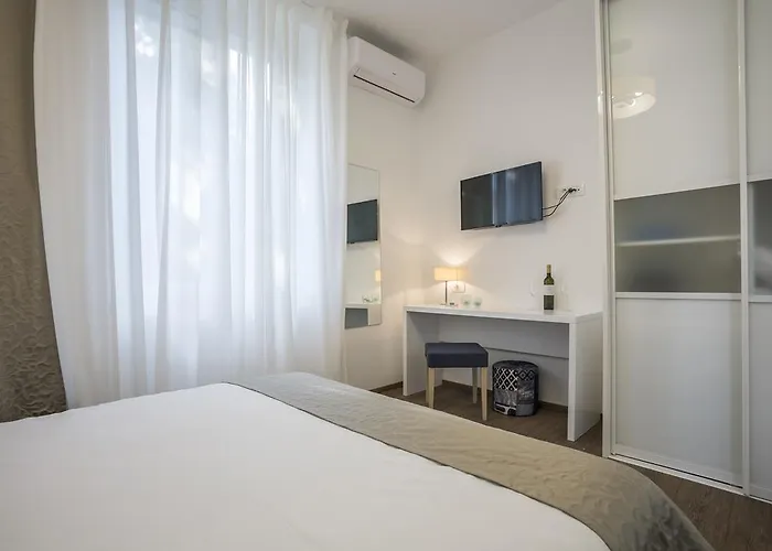 Affittacamere Luxury Marino 4*